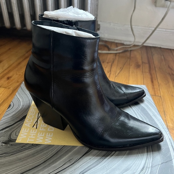 Jeffrey Campbell Flynn Ankle Boots | Black - Picture 6 of 10